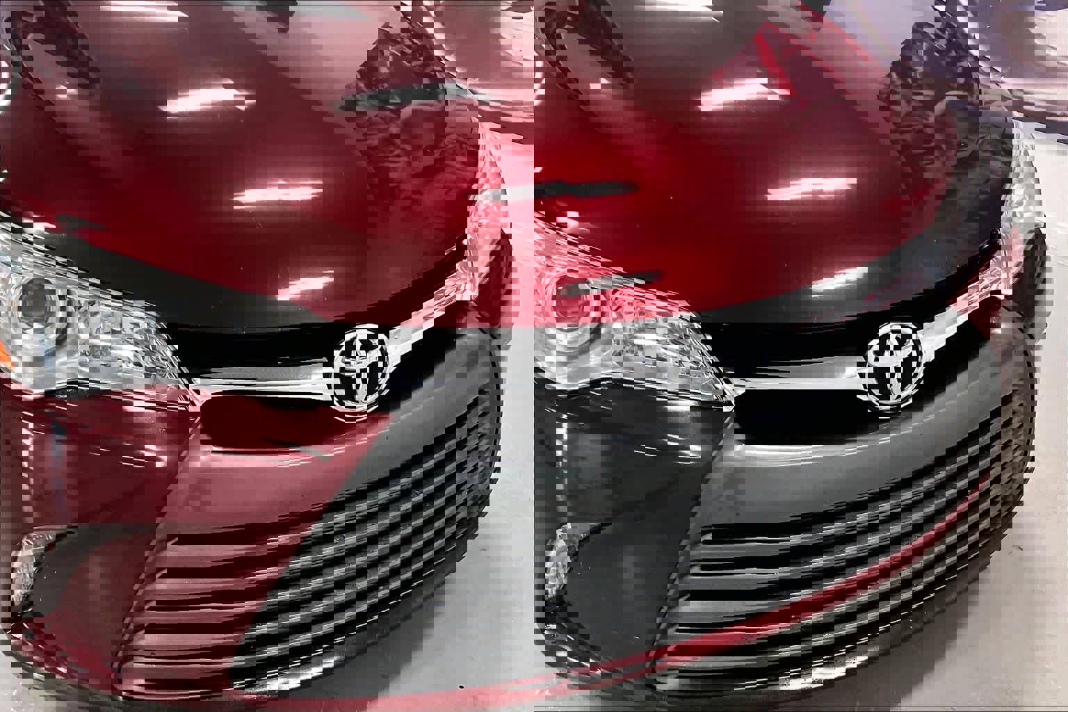 Used 2017 Toyota Camry LE FWD image 30