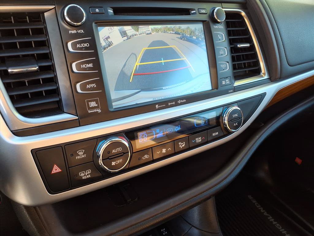 Used 2019 Toyota Highlander Limited AWD/4WD image 38