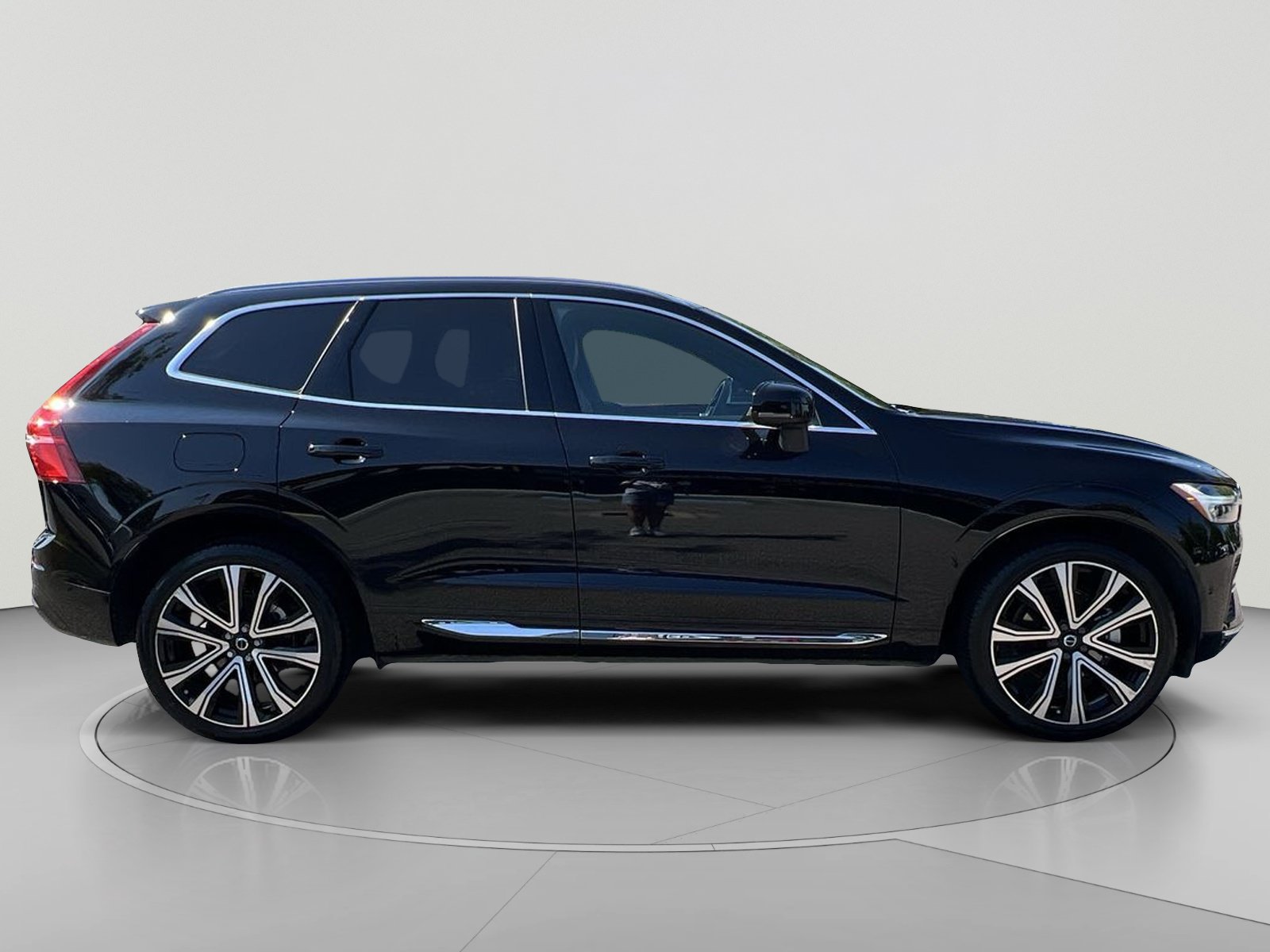 Used 2023 Volvo XC60 B5 Ultimate w/ Climate Package AWD/4WD image 6