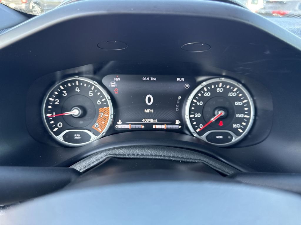 Used 2023 Jeep Renegade Trailhawk image 15