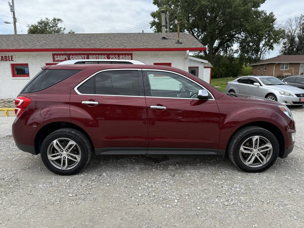 Used 2016 Chevrolet Equinox LTZ w/ Enhanced Convenience Package image 2