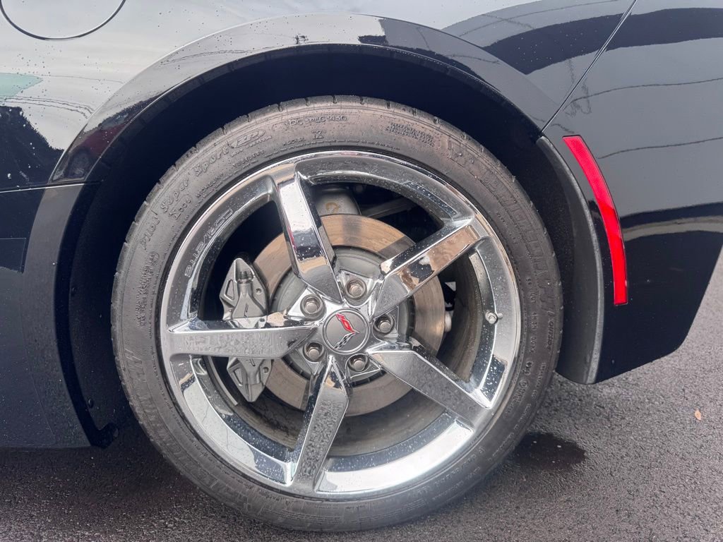 Used 2014 Chevrolet Corvette Stingray Convertible w/ 2LT Preferred Equipment Group image 28