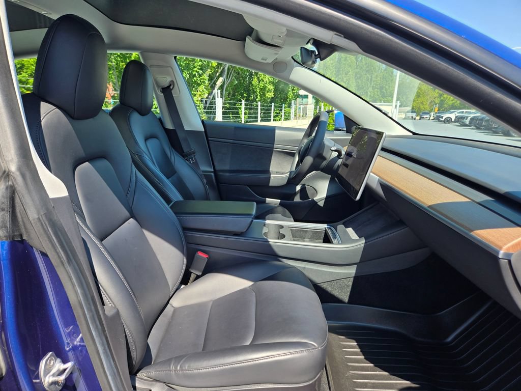 Used 2021 Tesla Model 3 Standard Range Plus RWD image 12