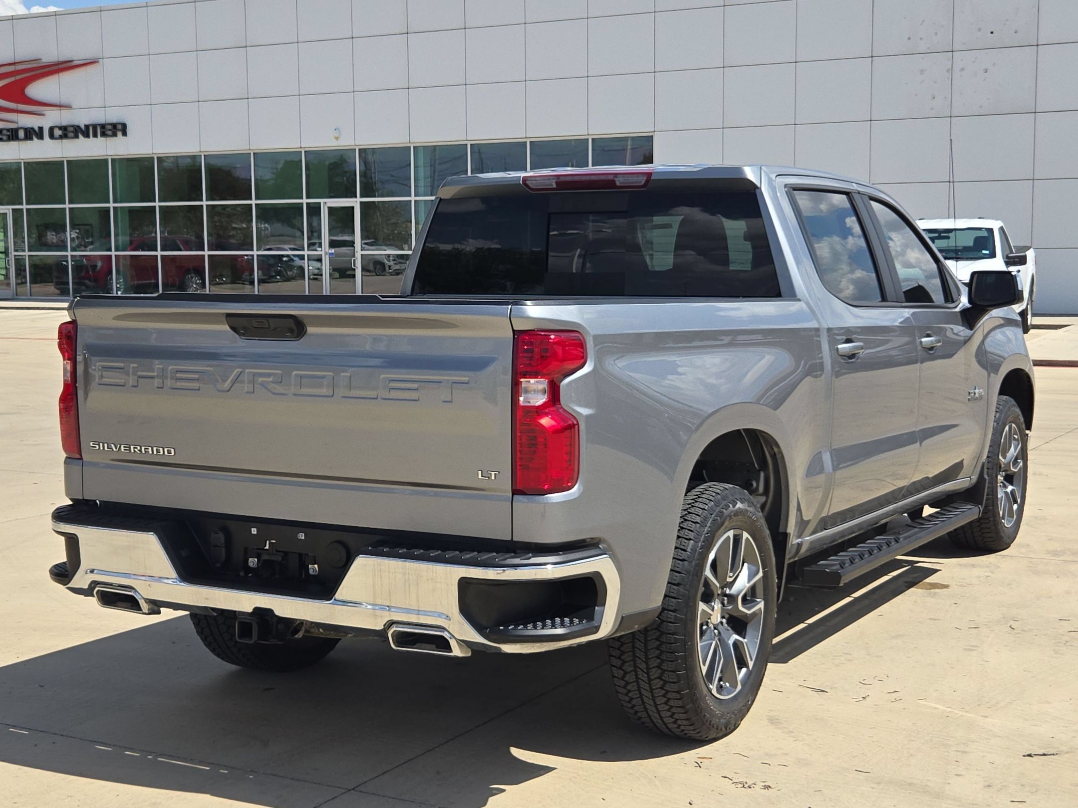 Certified 2025 Chevrolet Silverado 1500 LT w/ Z71 Off-Road Package AWD/4WD image 3