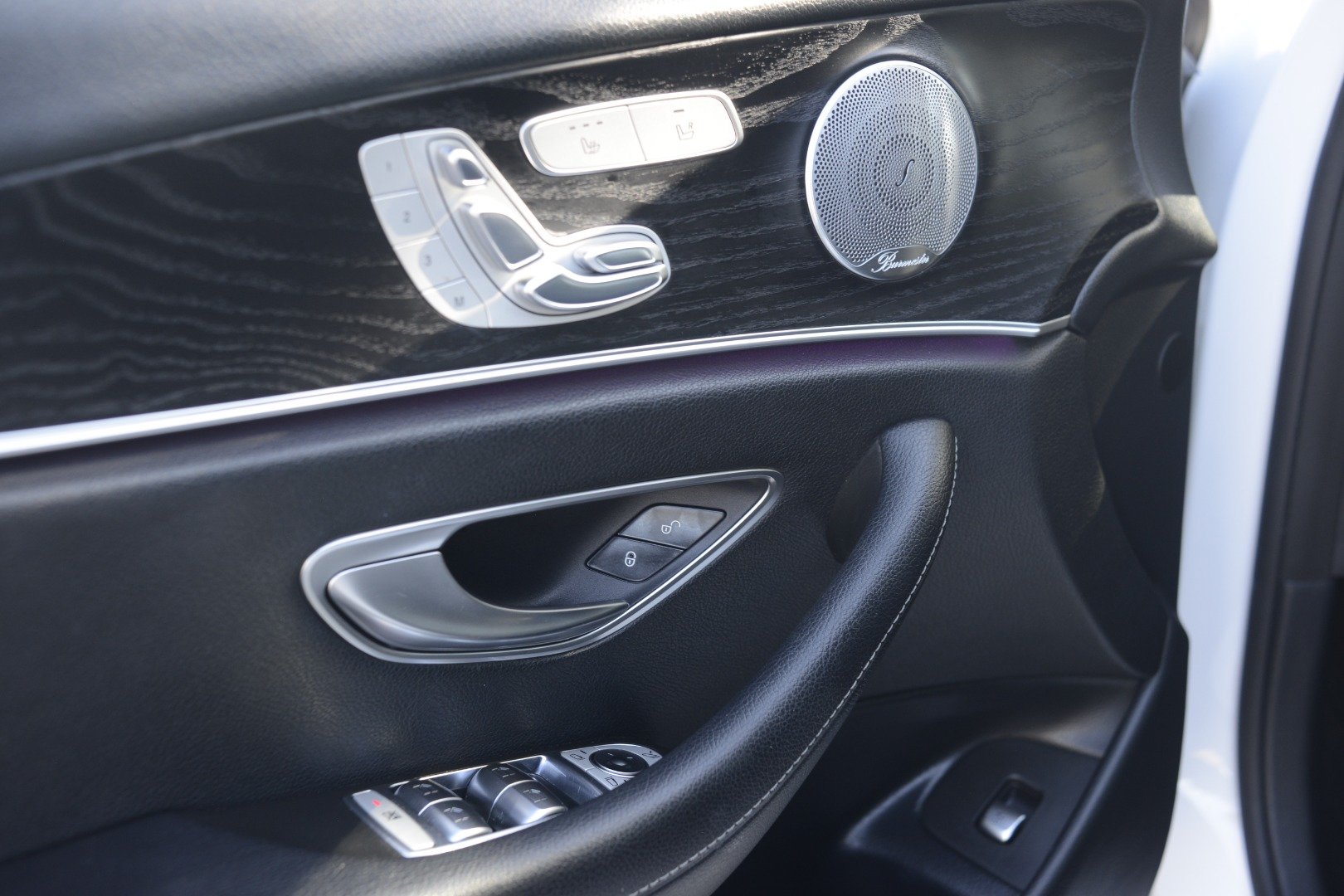 Used 2017 Mercedes-Benz E 300 image 21