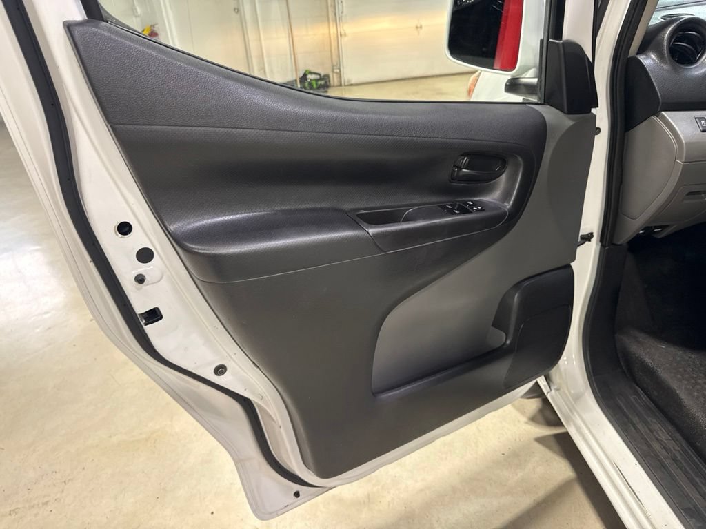 Used 2018 Nissan NV200 SV FWD image 19