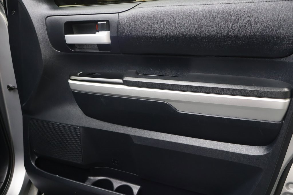 Used 2016 Toyota Tundra SR5 w/ SR5 Upgrade Package image 12