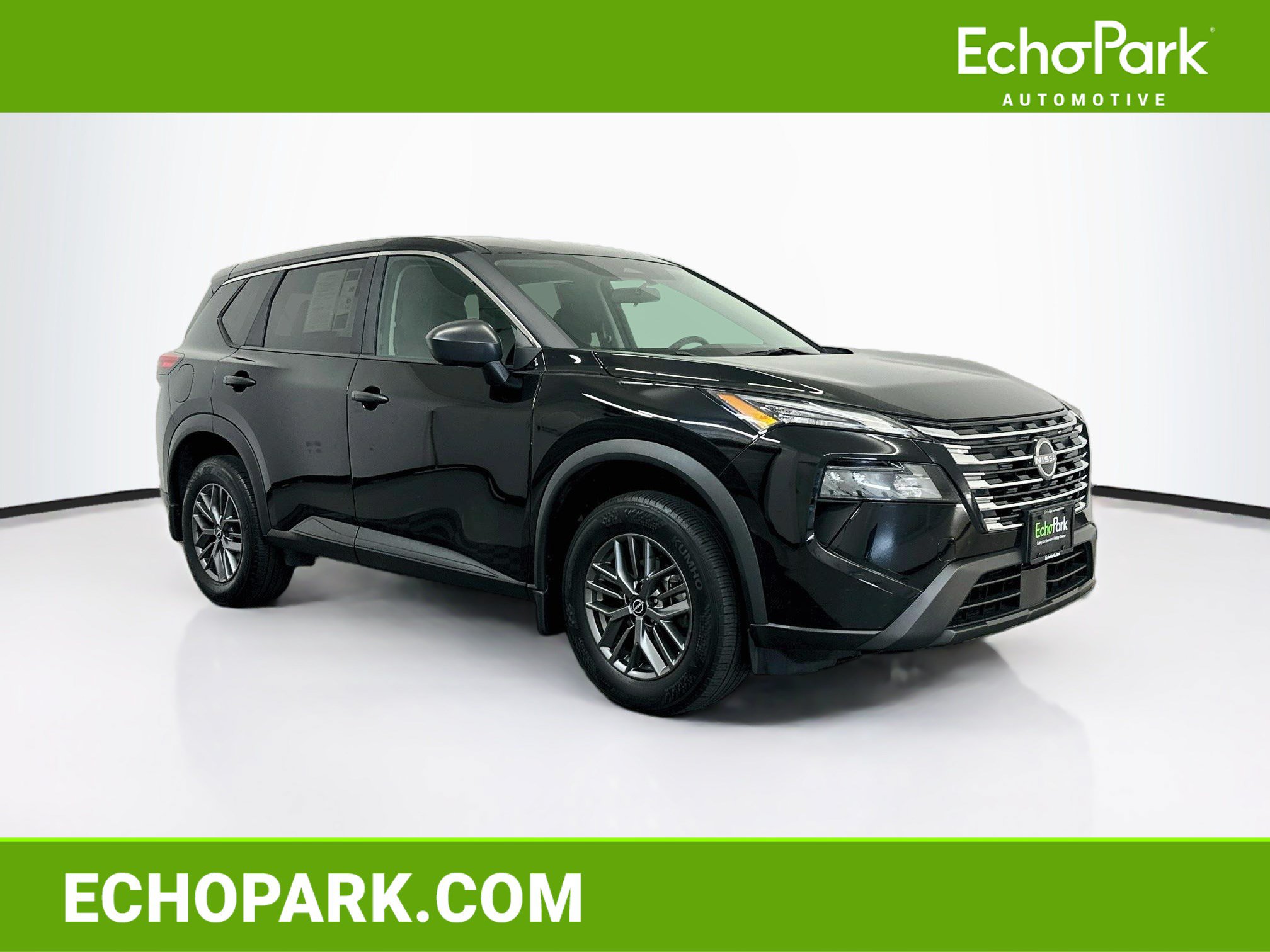 Used 2024 Nissan Rogue S AWD/4WD image 1
