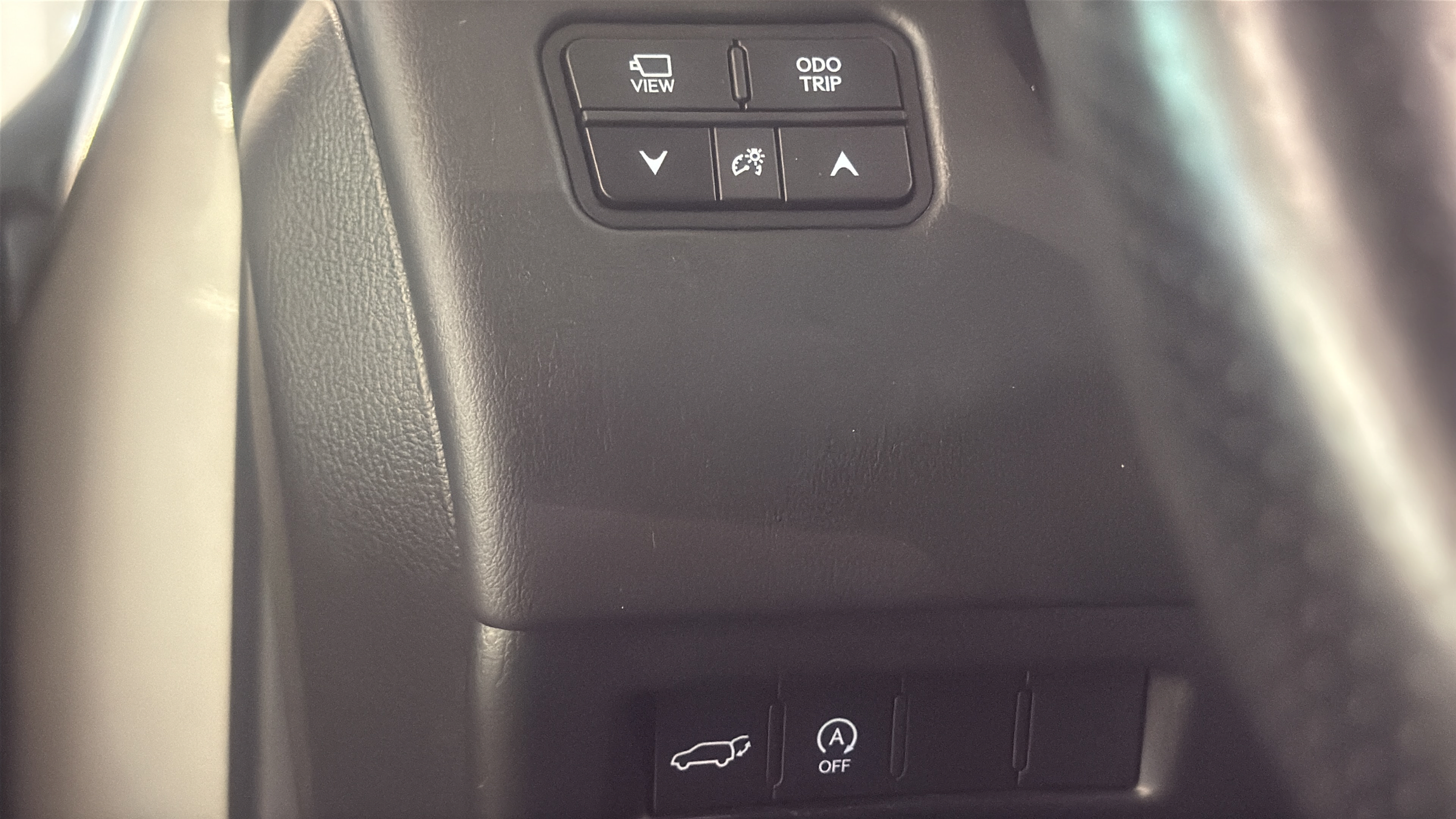 Used 2023 Lexus LX 600 F Sport w/ Accessory Package (Z1) AWD/4WD image 19