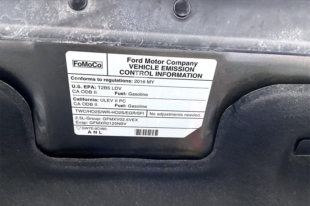 Used 2016 Ford Fusion SE image 29