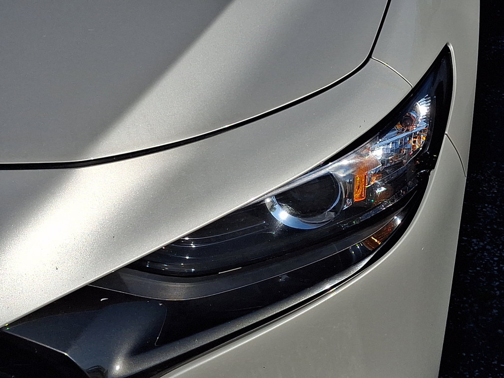 Used 2025 MAZDA MAZDA3 s Sport FWD image 4