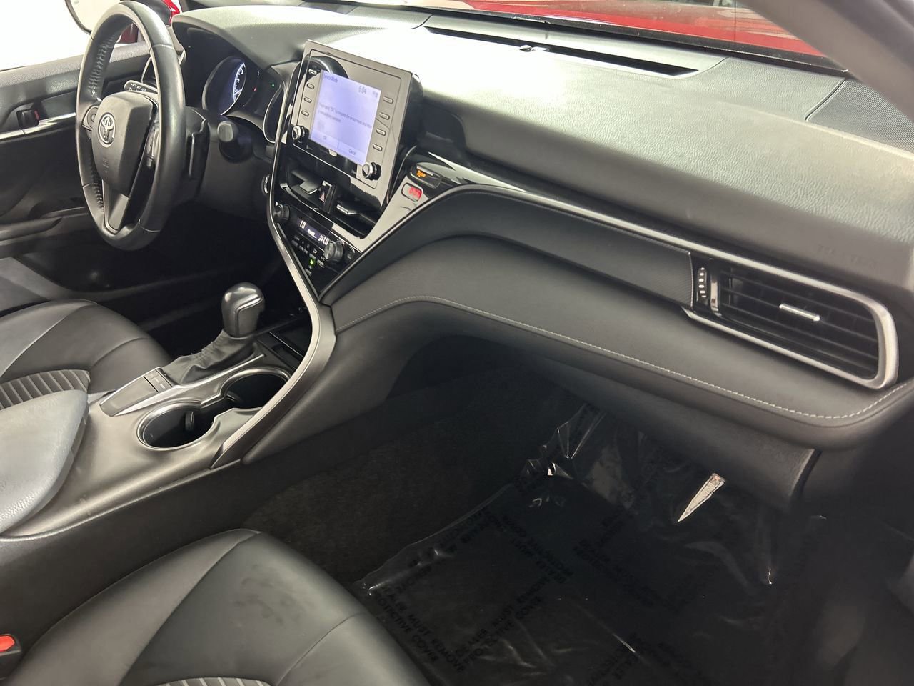Used 2023 Toyota Camry SE w/ Convenience Package FWD image 28