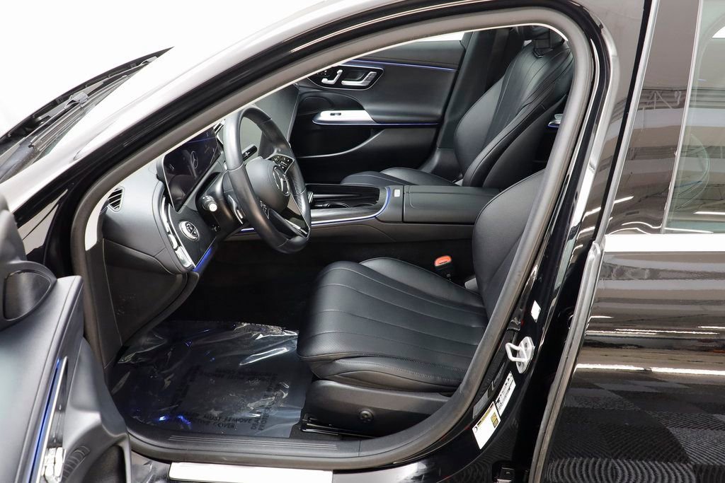 Used 2025 Mercedes-Benz E 350 Sedan image 6