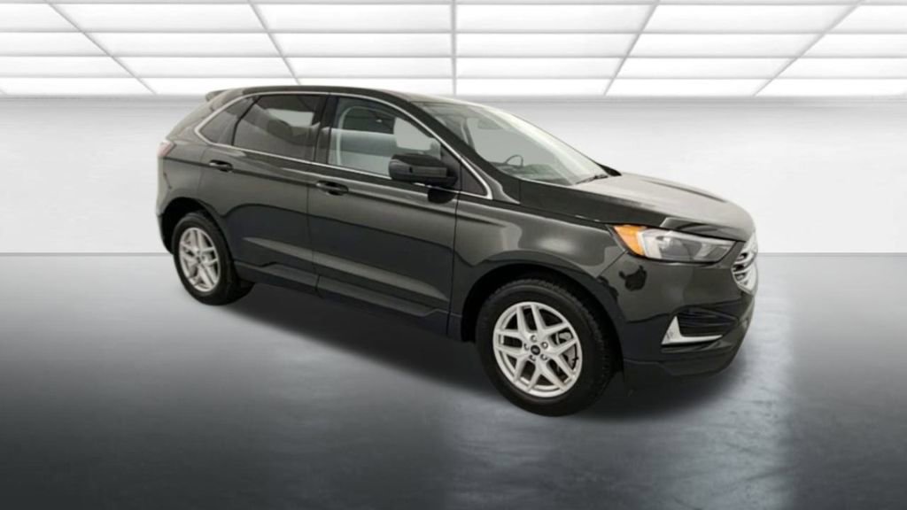 Used 2022 Ford Edge SEL image 2