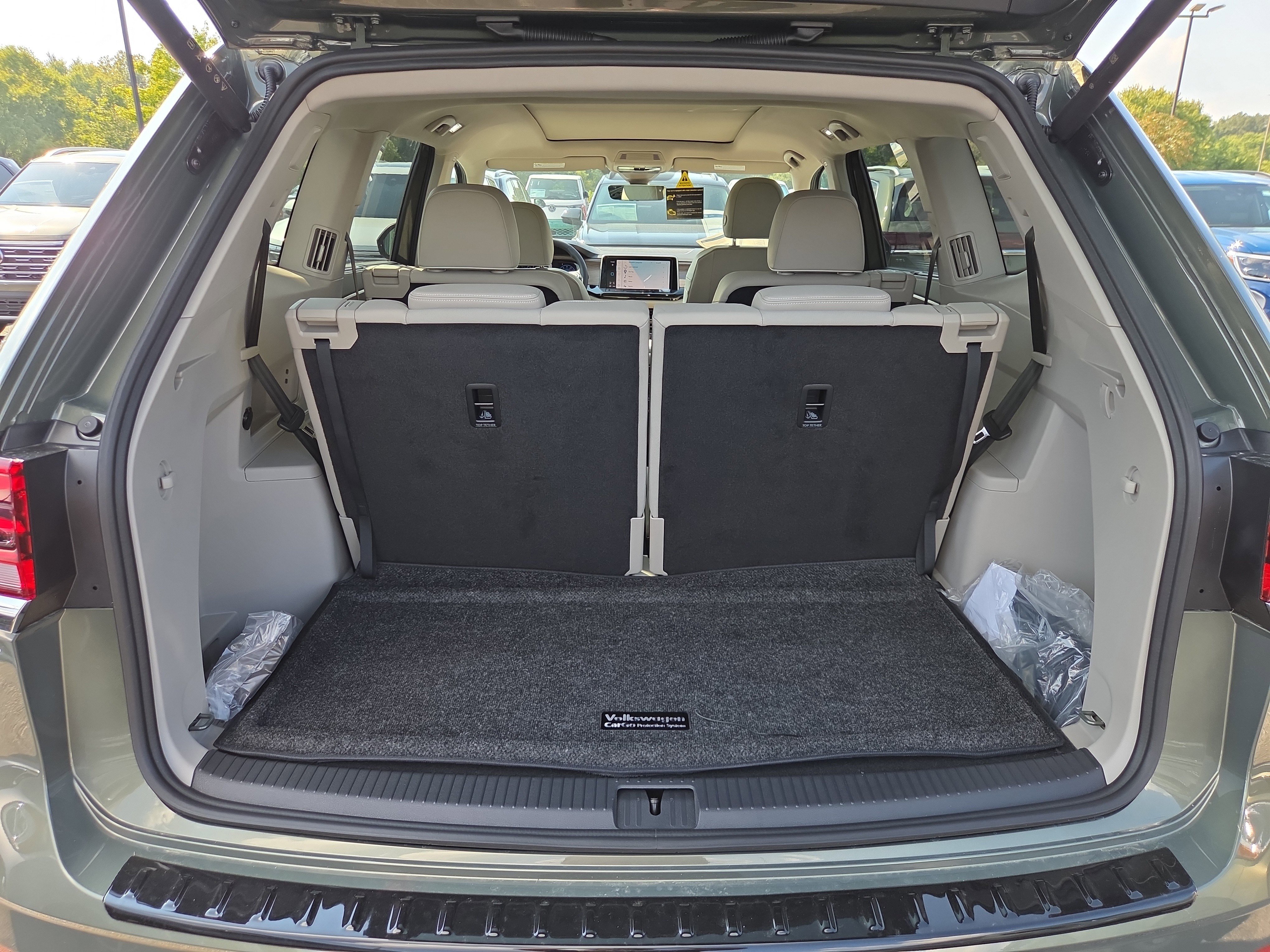 New 2026 Volkswagen Atlas SEL Premium R-Line image 9