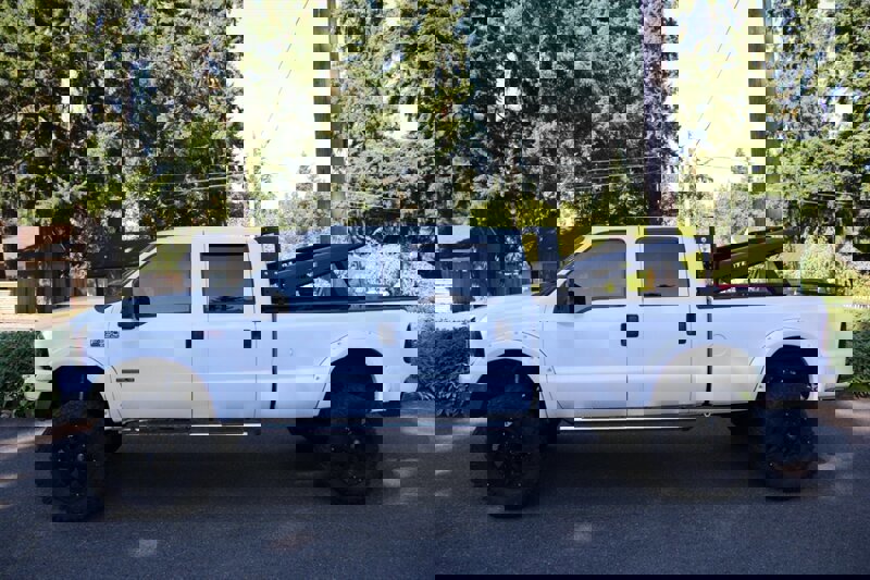 Used 2002 Ford F350 XLT image 12