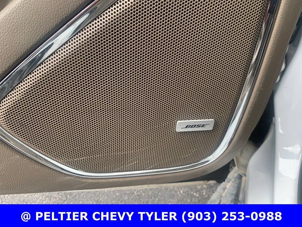 Used 2020 Chevrolet Tahoe LT w/ Luxury Package RWD image 18