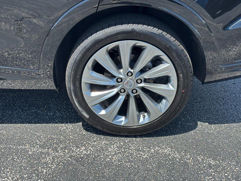 Certified 2025 Buick Envista Avenir FWD image 9