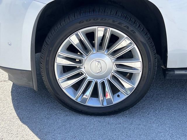 Used 2018 Cadillac Escalade ESV Platinum AWD/4WD image 9