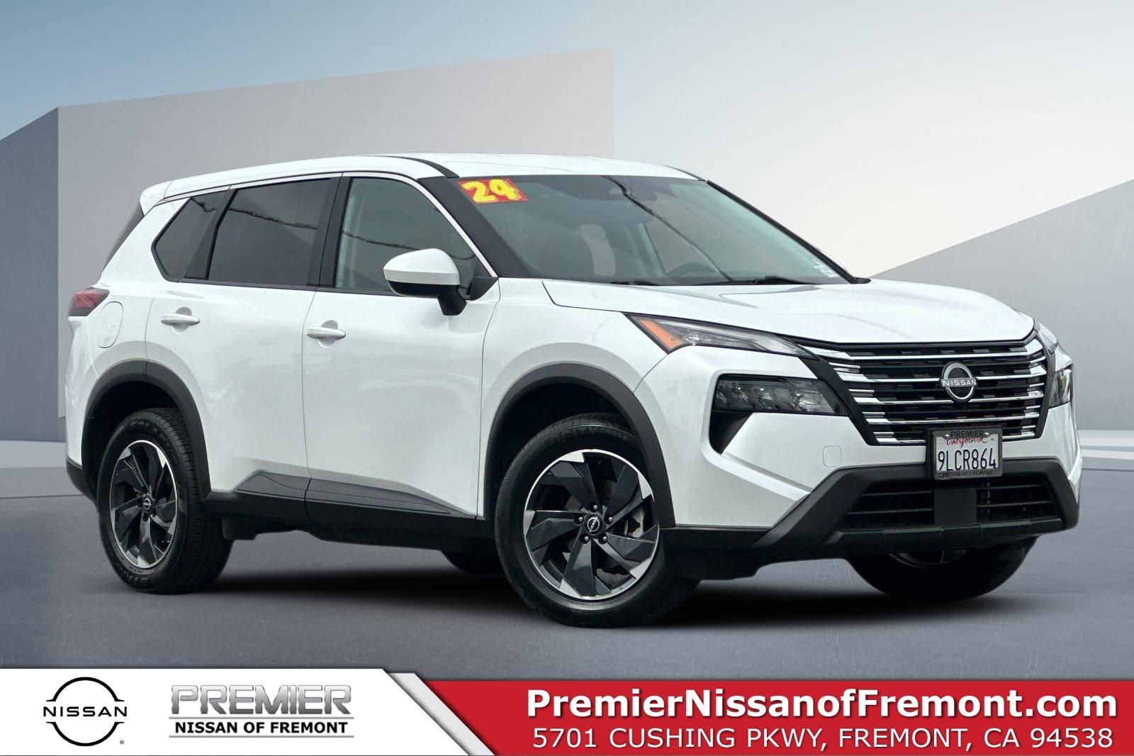 Certified 2024 Nissan Rogue SV image 1