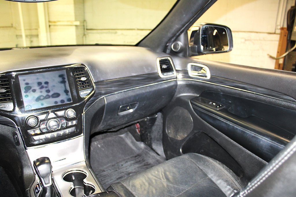 Certified 2021 Jeep Grand Cherokee Limited w/ Luxury Group II AWD/4WD image 35