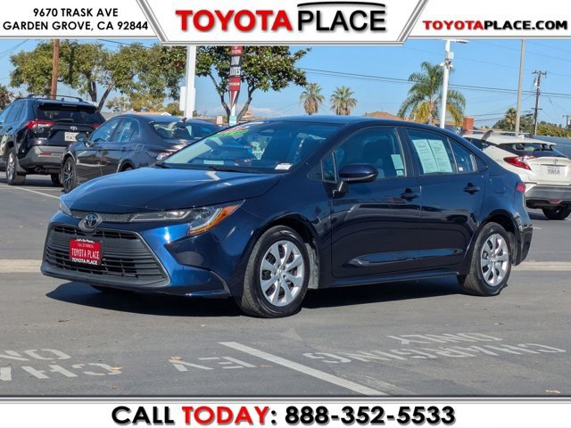 Used 2023 Toyota Corolla LE image 1