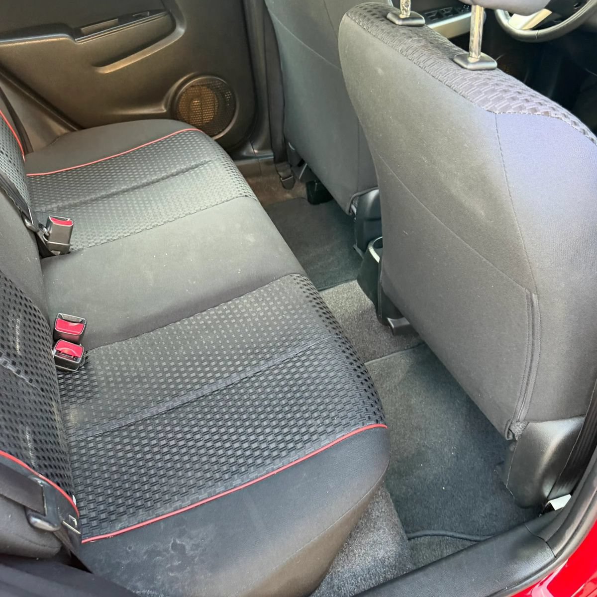 Used 2011 MAZDA MAZDA2 Touring FWD image 37