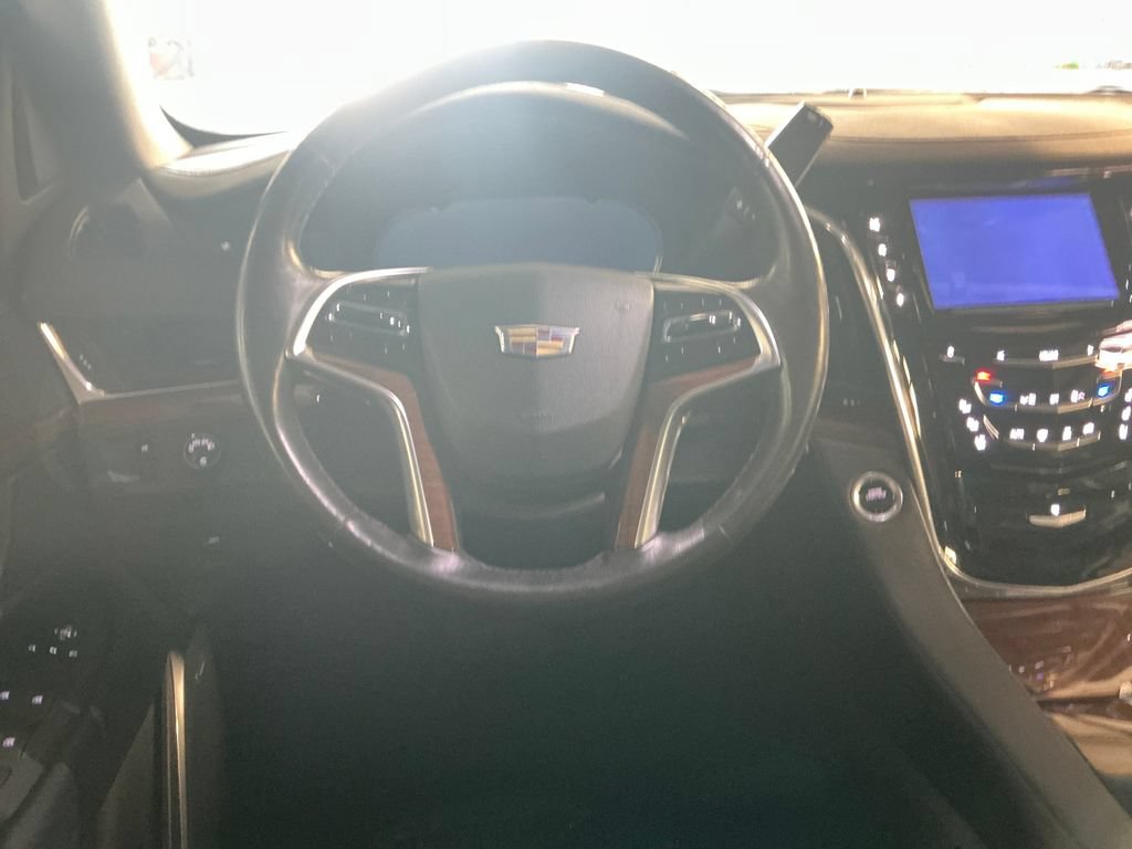 Used 2016 Cadillac Escalade Premium AWD/4WD image 17