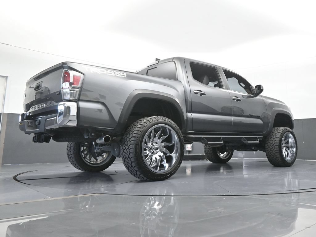 Used 2022 Toyota Tacoma TRD Off-Road AWD/4WD image 55