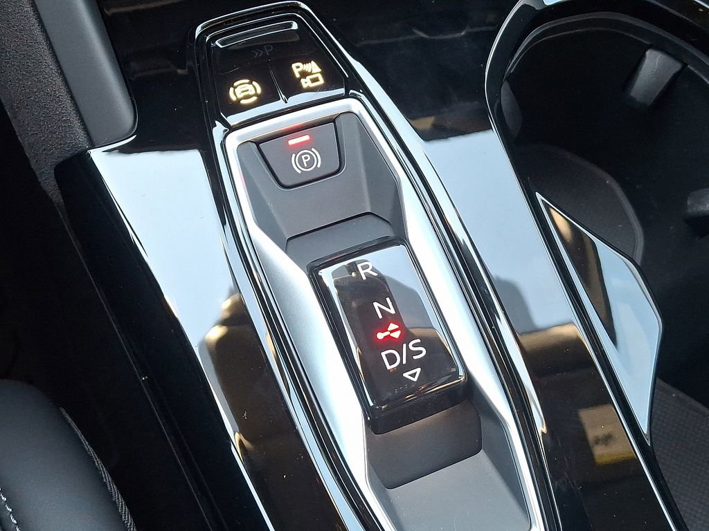 Used 2025 Audi SQ5 Premium Plus image 16
