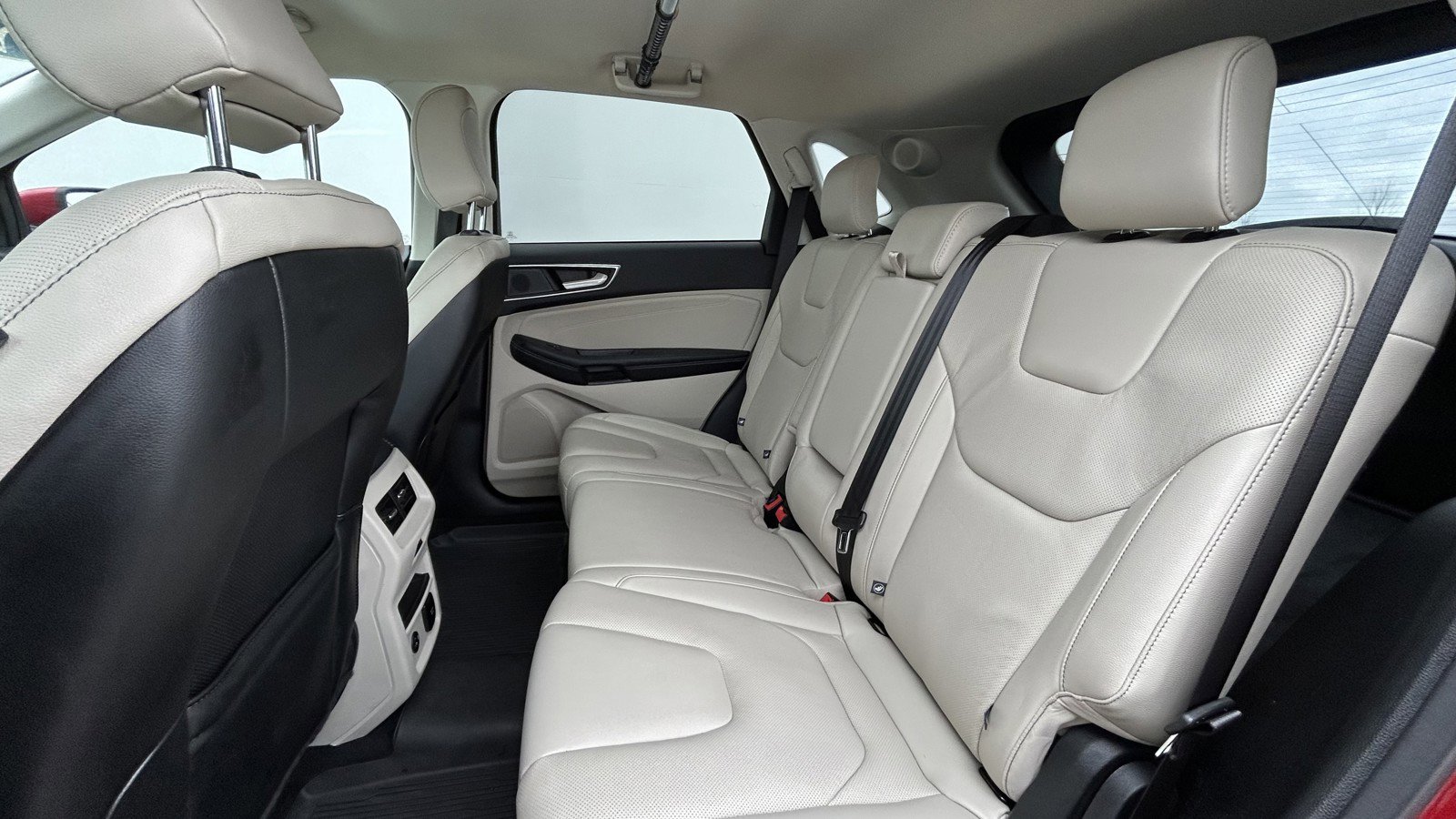Used 2022 Ford Edge Titanium w/ Equipment Group 301A image 13