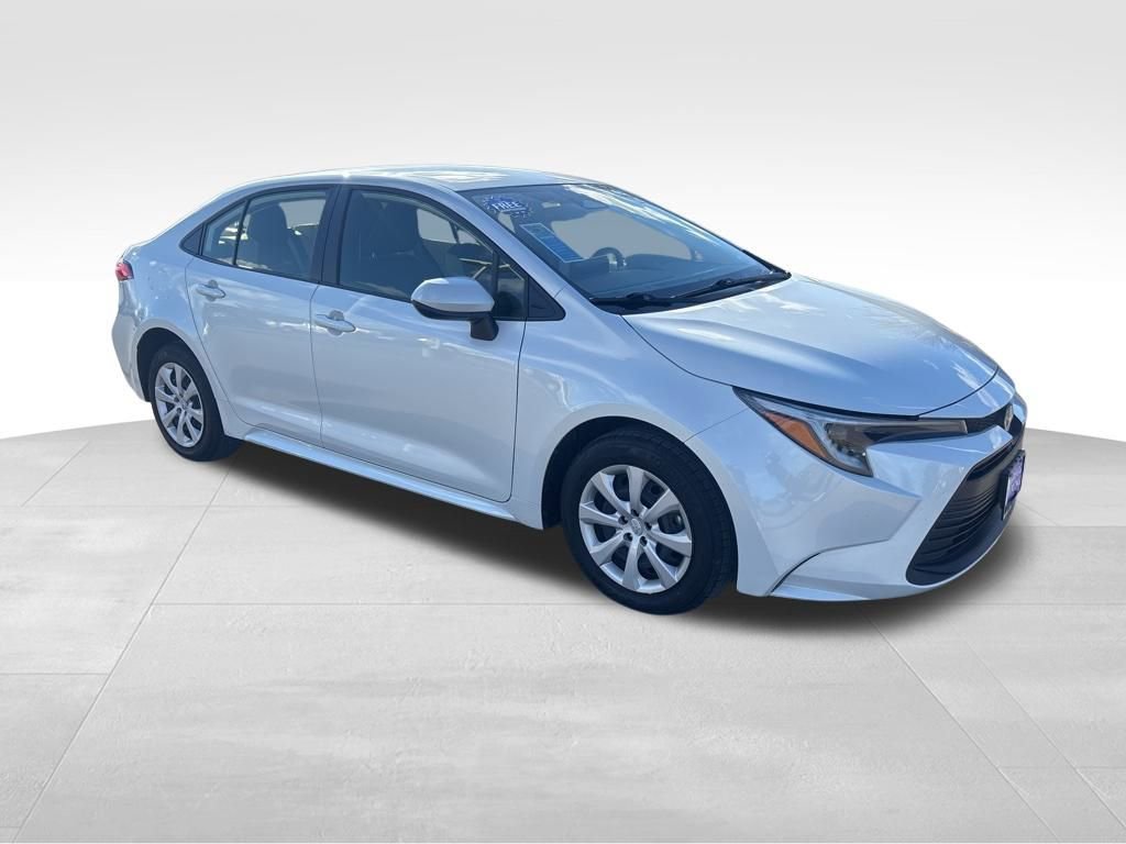 Used 2024 Toyota Corolla LE image 9