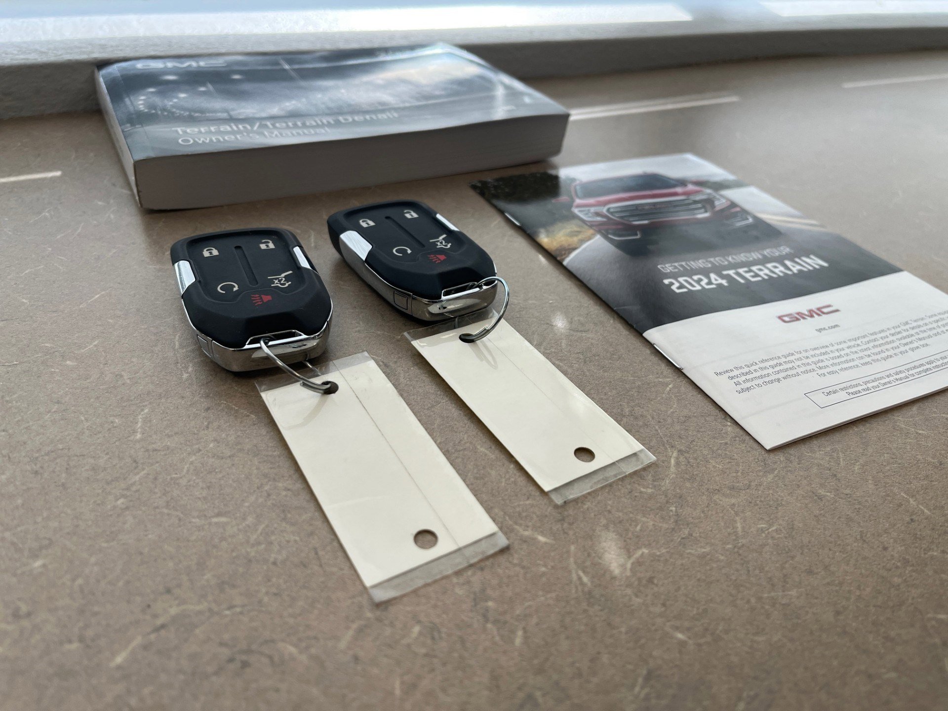 Certified 2024 GMC Terrain SLT w/ Infotainment Package II image 17