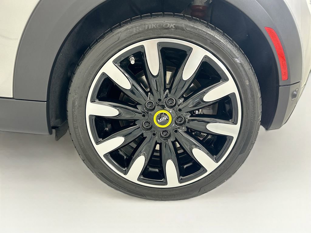 Certified 2024 MINI Cooper SE image 32
