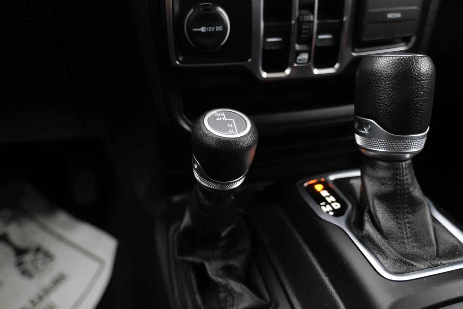 Used 2023 Jeep Wrangler Unlimited Sport image 31