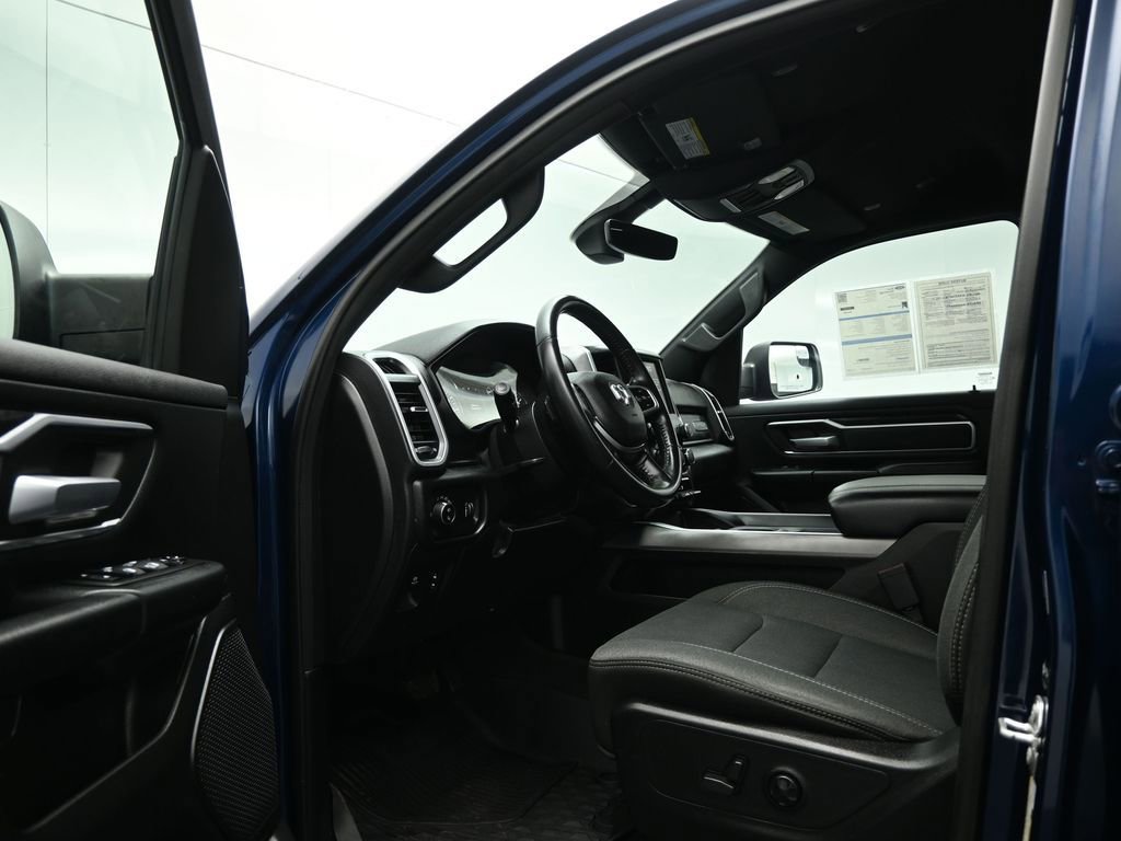 Used 2021 RAM 1500 Big Horn image 9