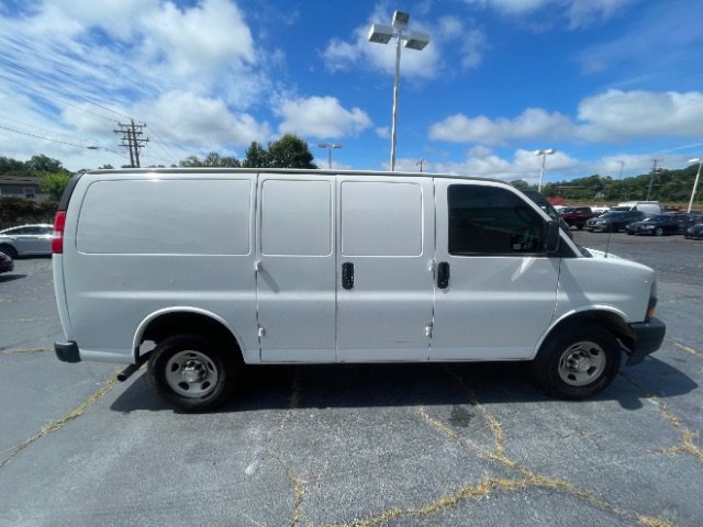 Used 2021 Chevrolet Express 2500 w/ Driver Convenience Package RWD image 7