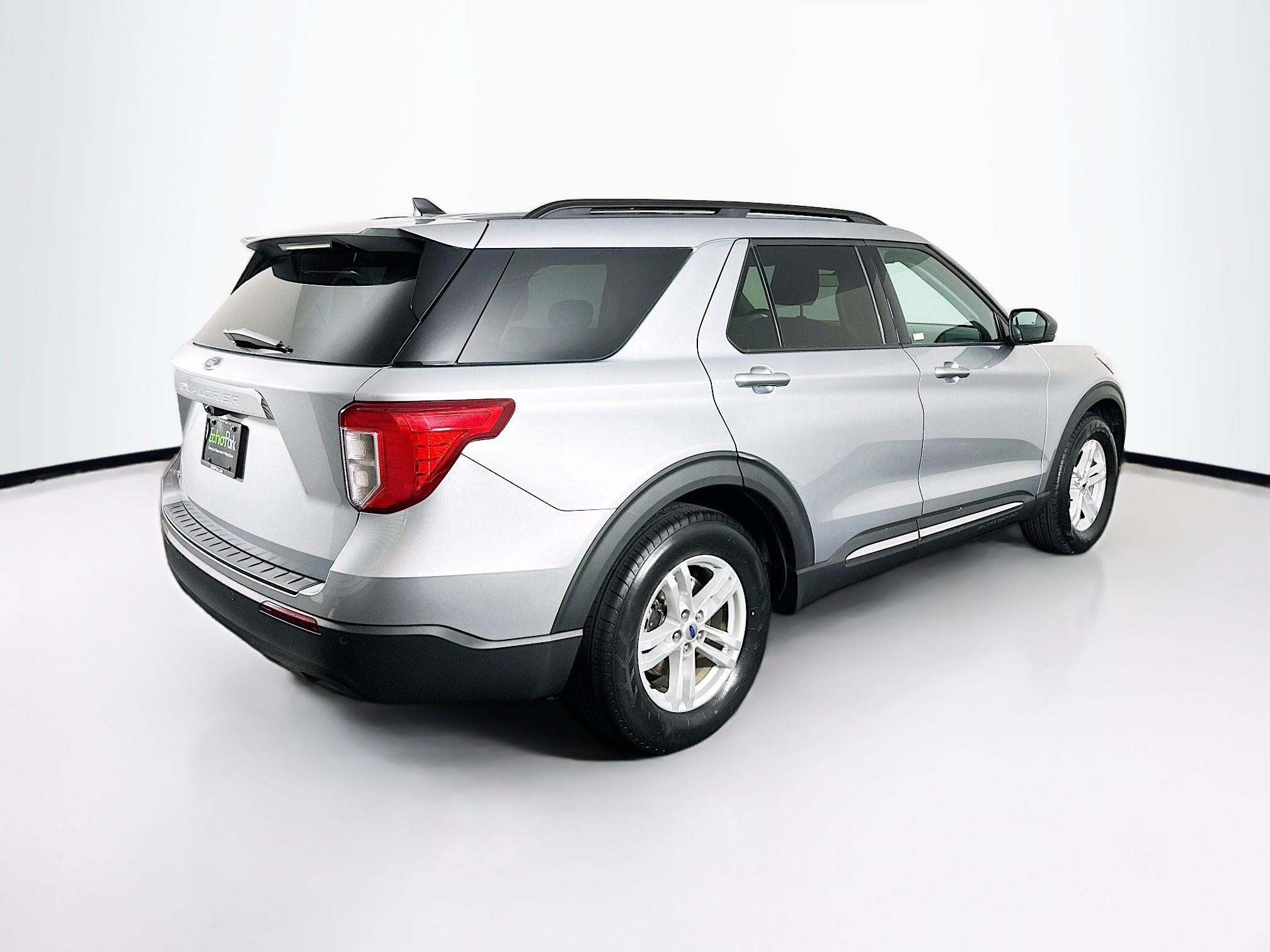 Used 2022 Ford Explorer XLT RWD image 9
