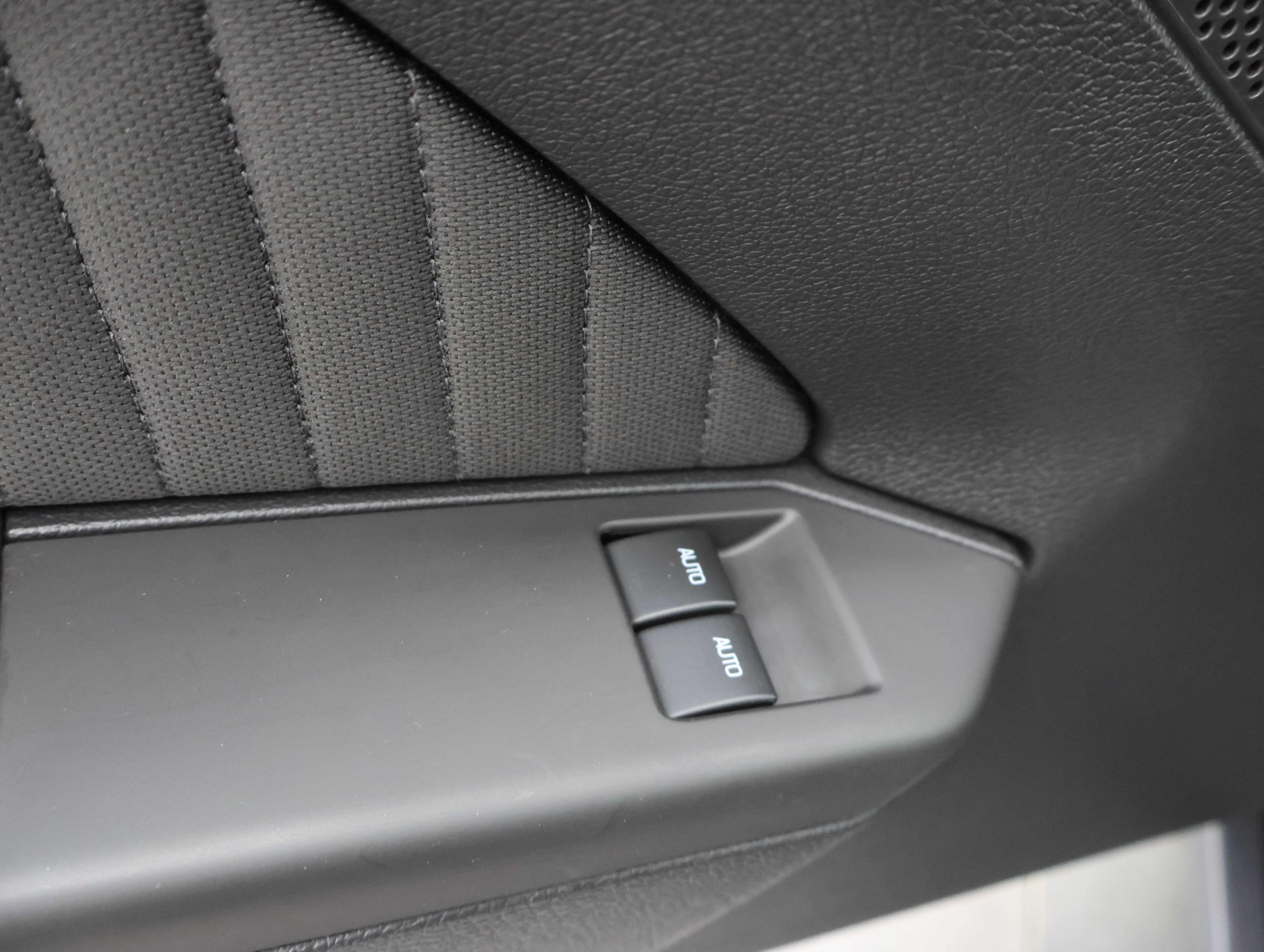 Used 2012 Ford Mustang Boss 302 RWD image 38