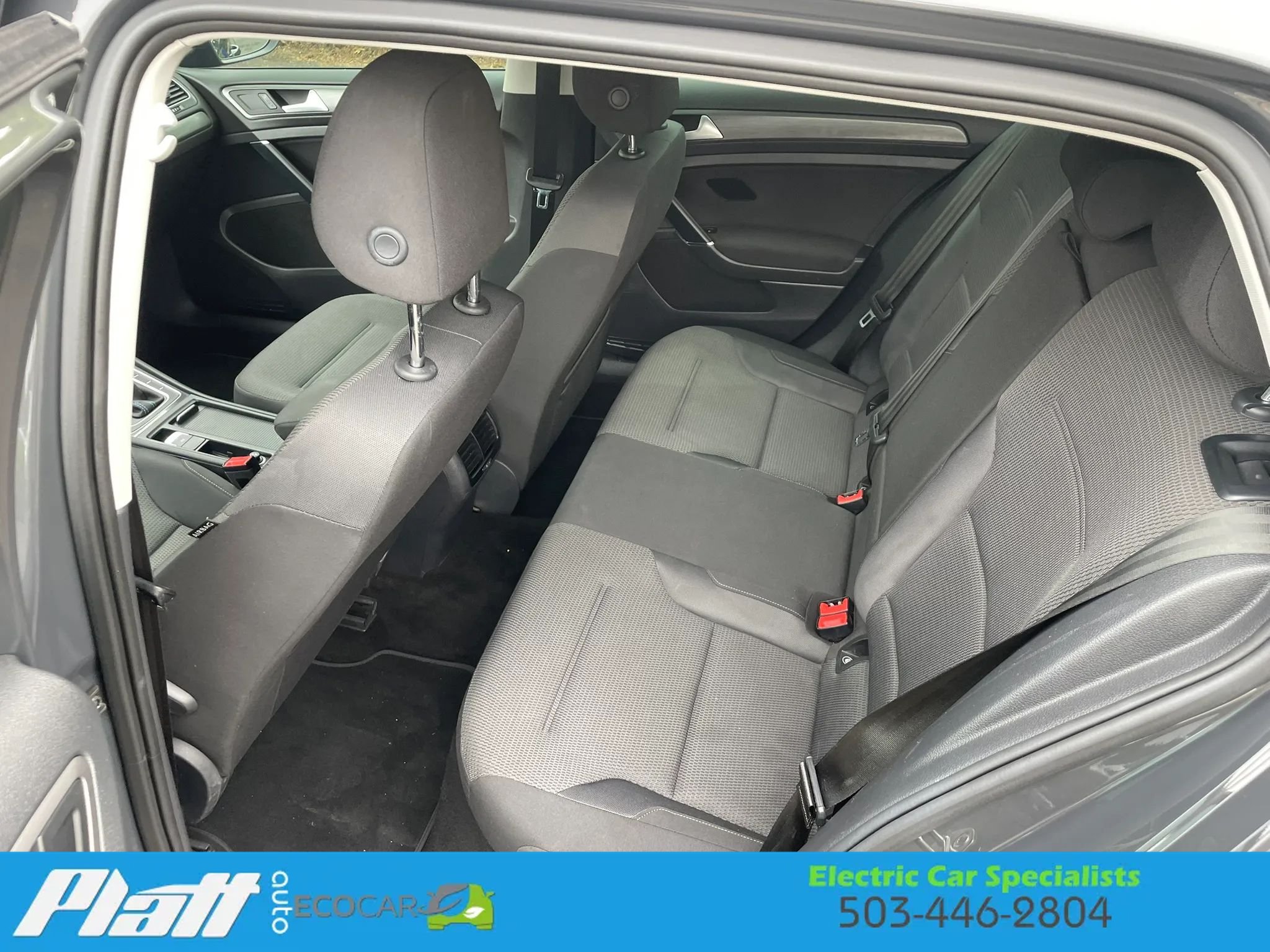 Used 2019 Volkswagen e-Golf SE w/ Driver Assistance Package FWD image 38