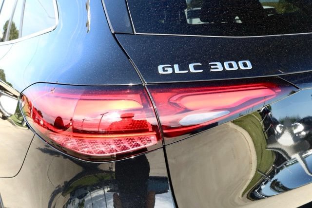 Used 2026 Mercedes-Benz GLC 300 image 10