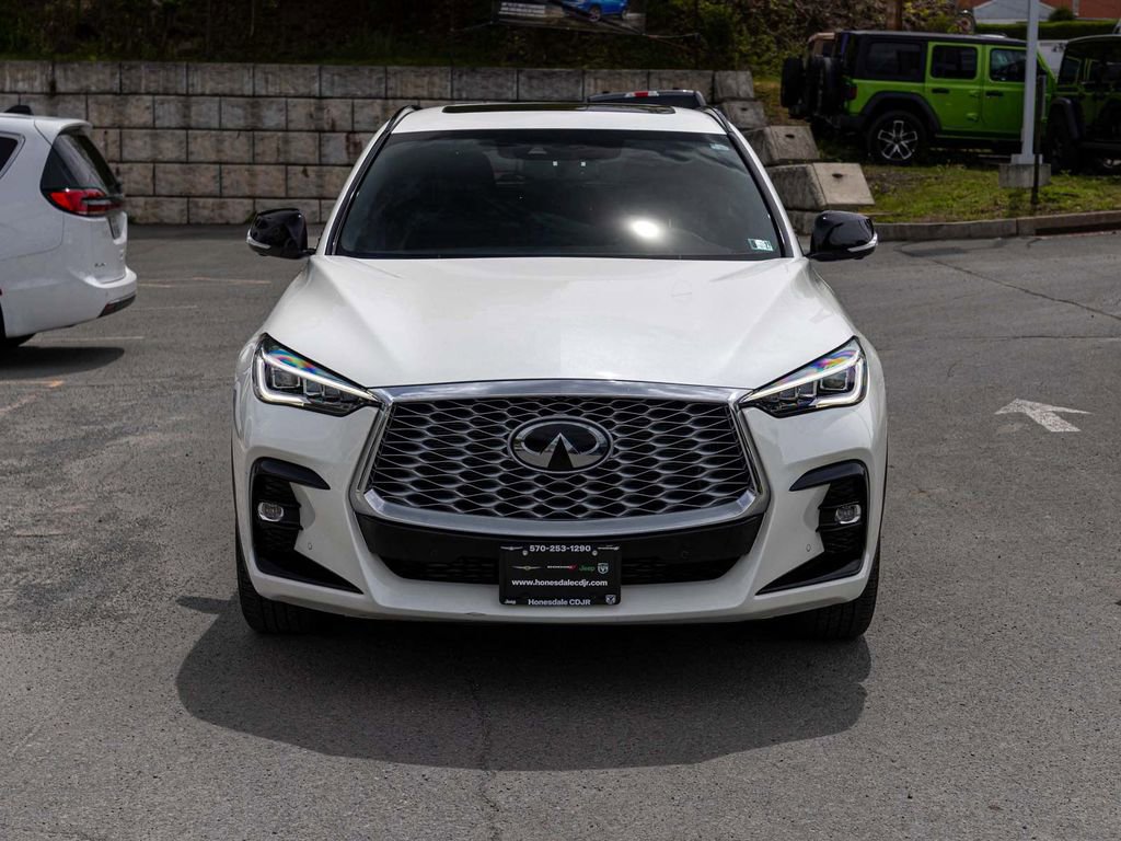 Used 2023 INFINITI QX55 Essential AWD/4WD image 2