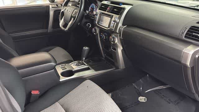 Used 2018 Toyota 4Runner SR5 RWD image 31