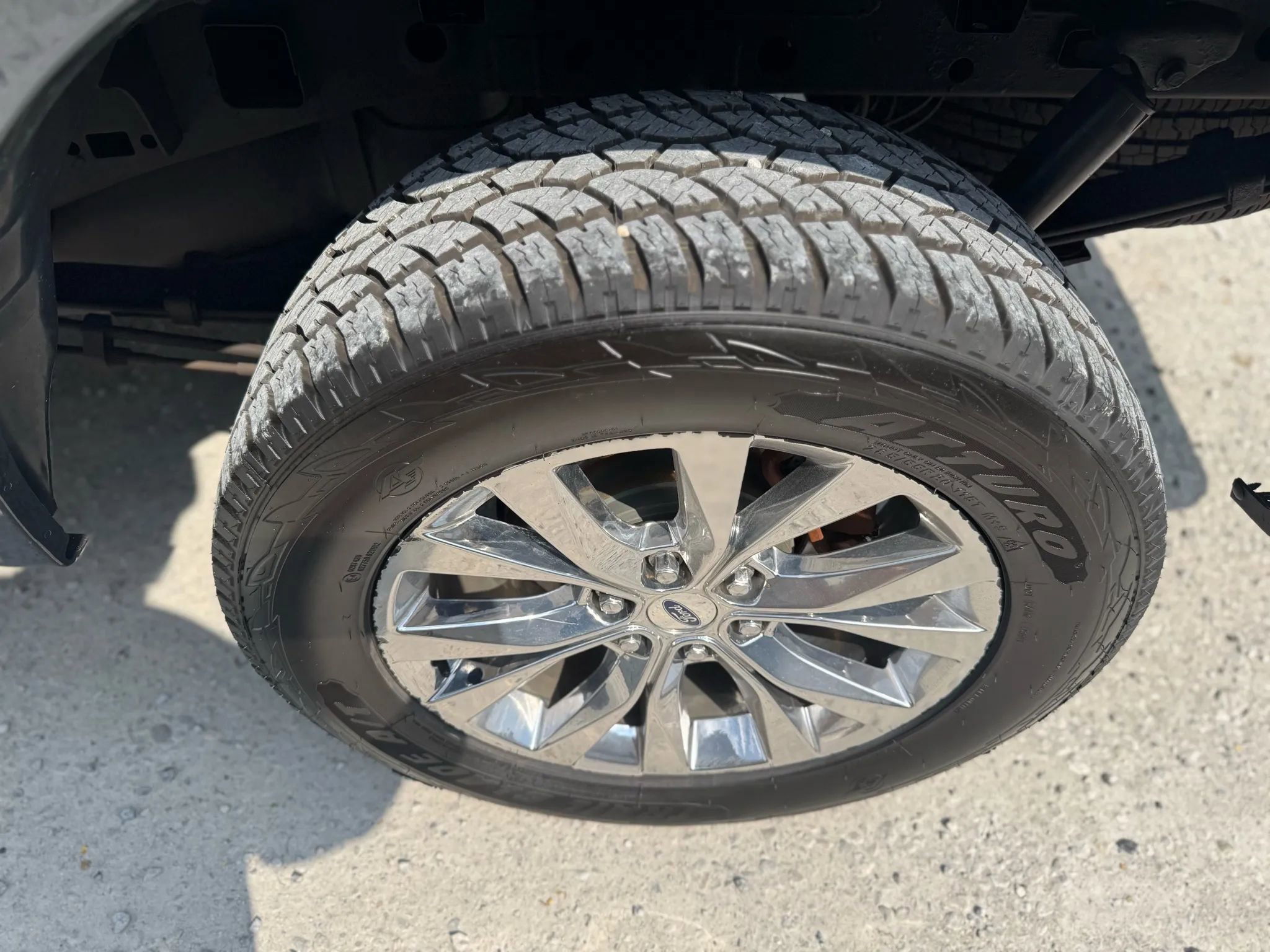 Used 2017 Ford F150 XLT w/ Equipment Group 302A Luxury image 9