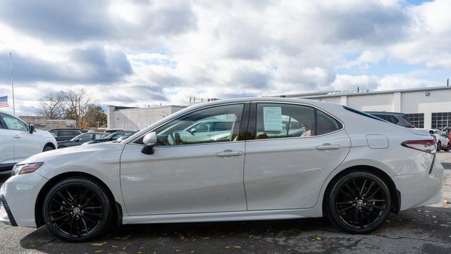 Used 2024 Toyota Camry XSE w/ Cold Weather Package image 9