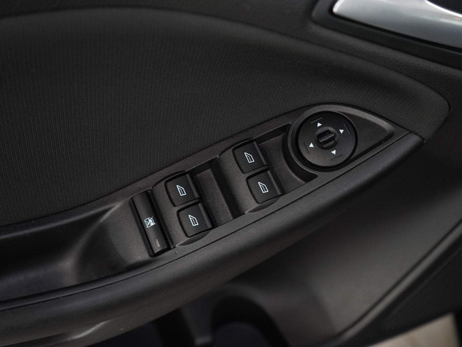 Used 2015 Ford Focus SE FWD image 19