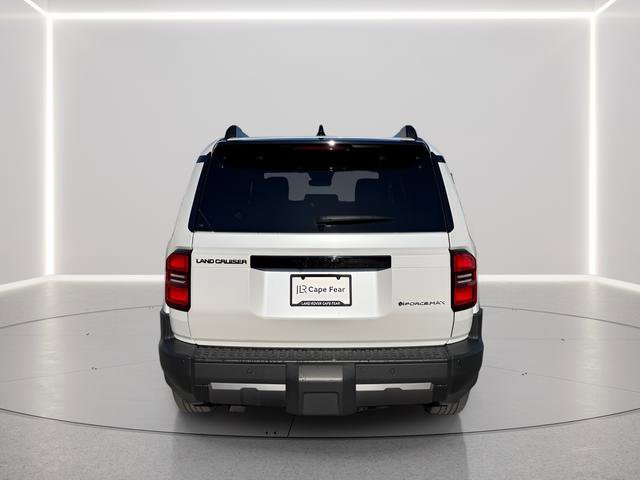 Used 2024 Toyota Land Cruiser image 4