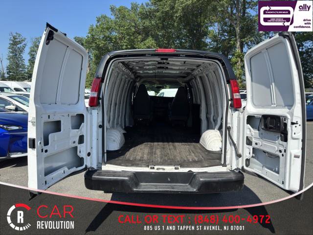 Used 2023 GMC Savana 2500 Extended w/ Driver Convenience Package image 6