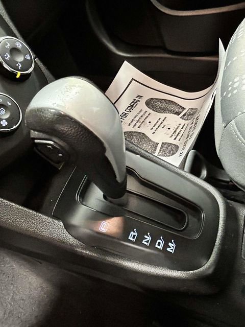 Used 2019 Chevrolet Sonic LT FWD image 17