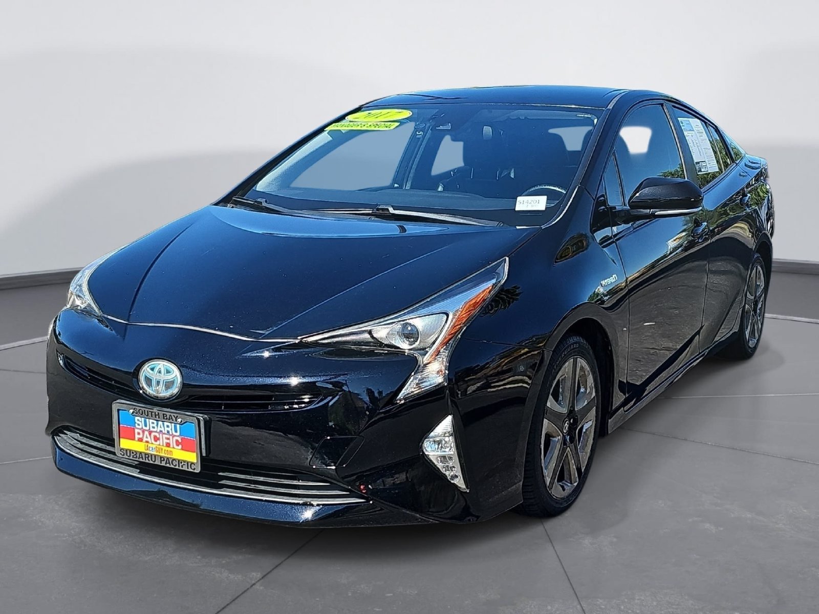 Used 2017 Toyota Prius Three Touring w/ Carpet Mat Package FWD image 7